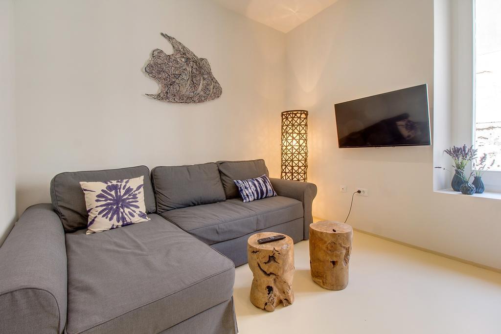 Apartments Argemonia Mali Lošinj Esterno foto