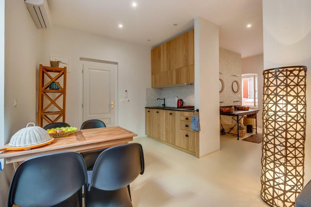 Apartments Argemonia Mali Lošinj Esterno foto